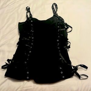 Women’s Side tie up tank top. Size L